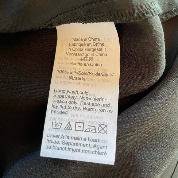 J. Crew Short-sleeve tee in Re-Imagined Silk, Black, Size S, EXCELLENT CONDITION - Picture 6 of 7